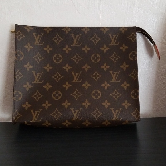 louis vuitton new toiletry 26
